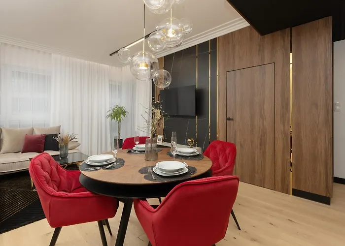 Kasprzaka With Ac & Parking By Renters Prestige