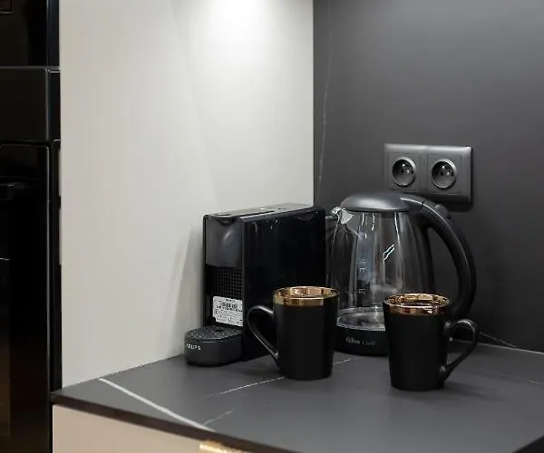 Kasprzaka With Ac & Parking By Renters Prestige