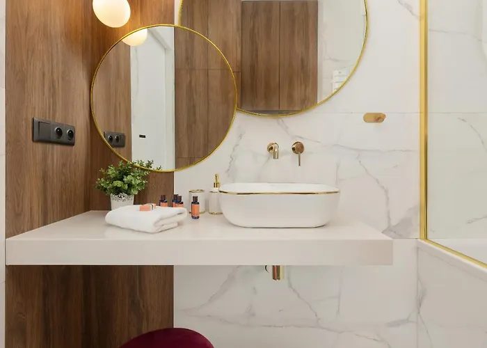 شقة Kasprzaka With Ac & Parking By Renters Prestige