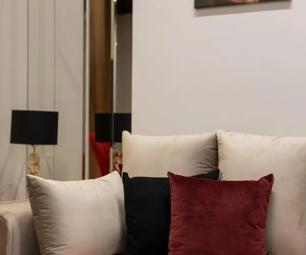 Kasprzaka With Ac & Parking By Renters Prestige