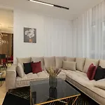 Apartament Kasprzaka With Ac & Parking By Renters Prestige Warszawa